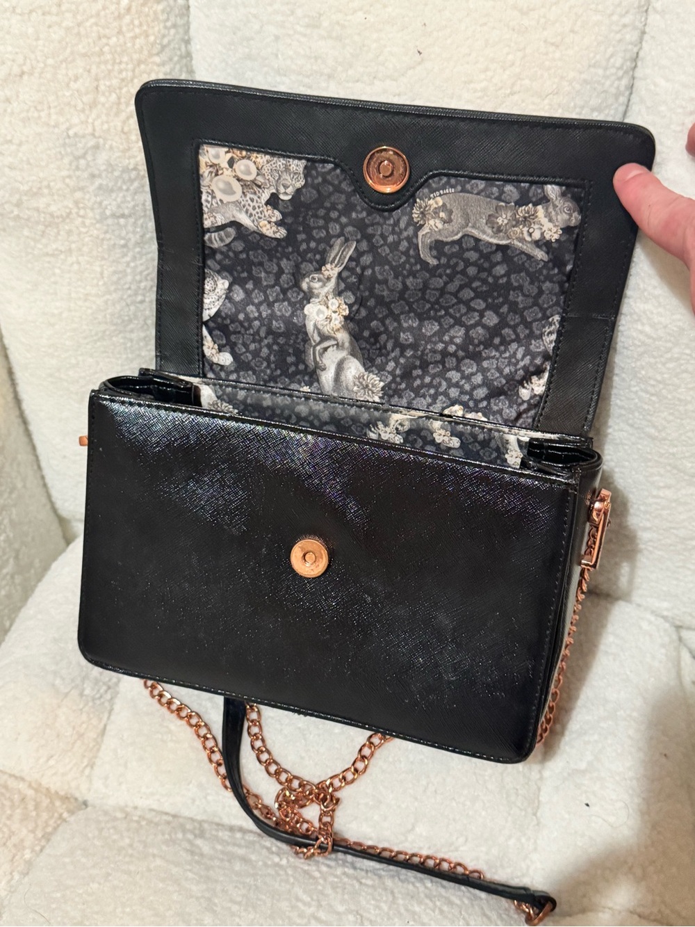 Ted Baker Black Crossbody with Rose Gold Chain Strap - Picture 6 of 11